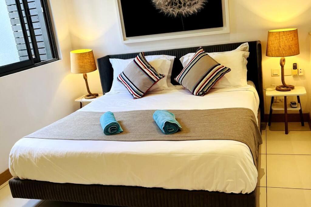 Latitude Luxury Seafront Suite Riviere Noire Exterior photo